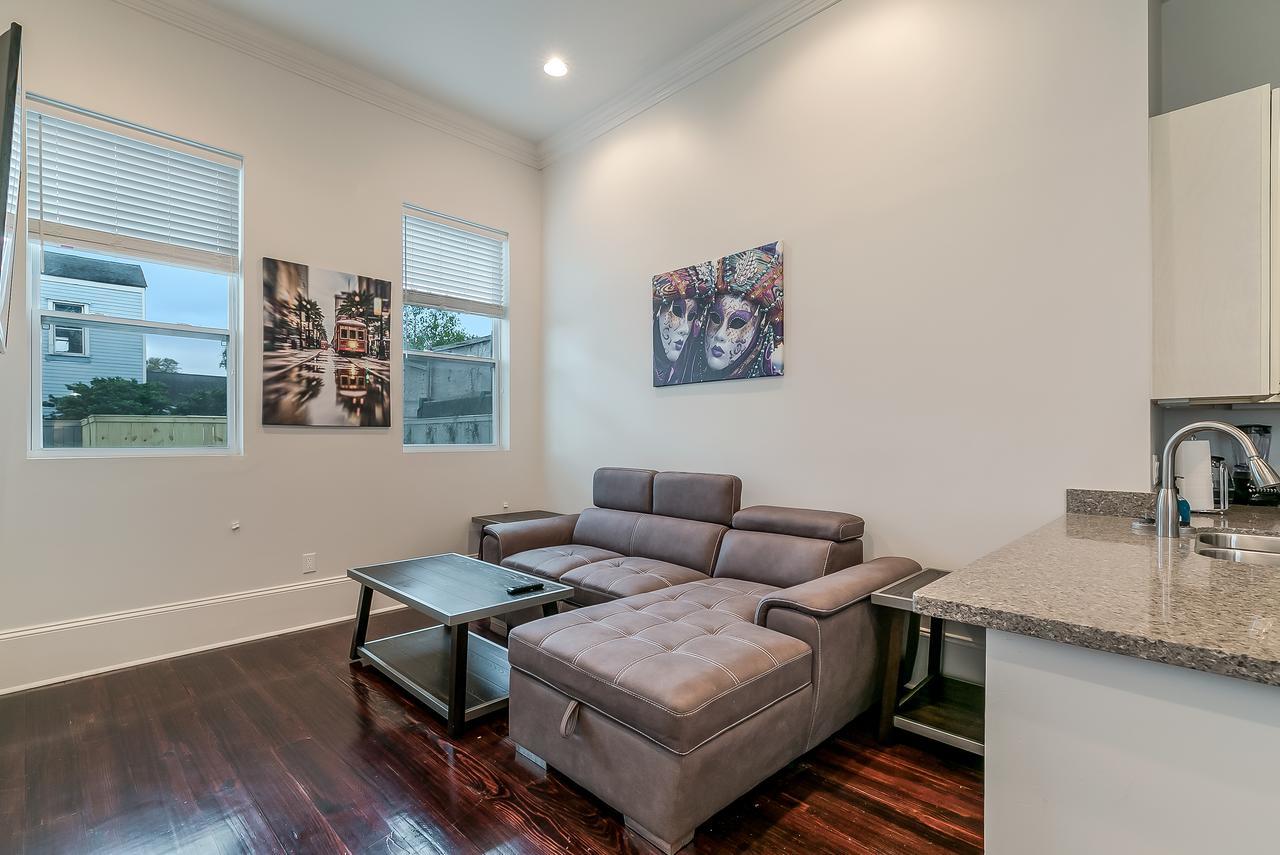 Modern 2Br On Carondelet By Hosteeva Apartment Ню Орлиънс Екстериор снимка