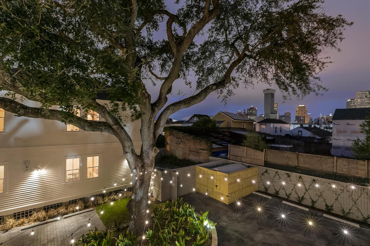 Modern 2Br On Carondelet By Hosteeva Apartment Ню Орлиънс Екстериор снимка