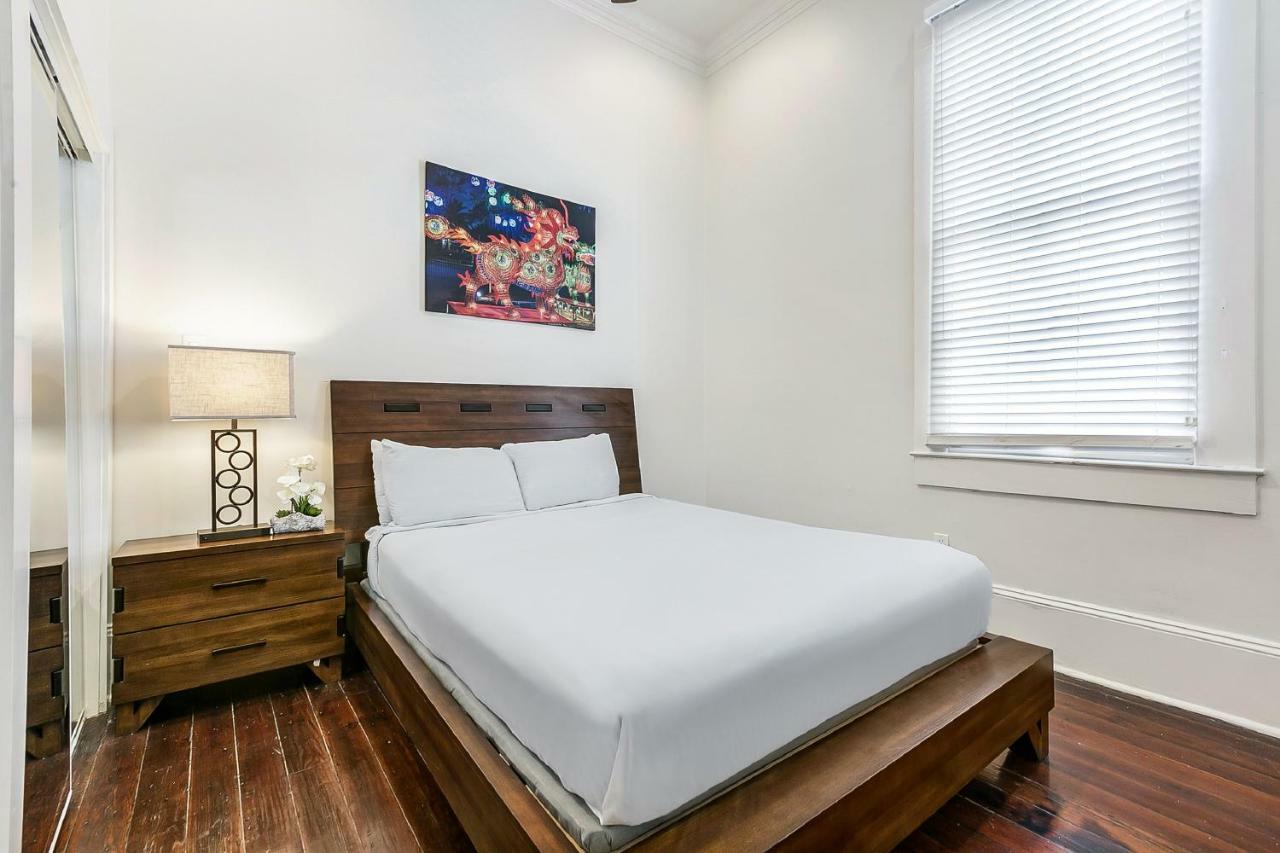 Modern 2Br On Carondelet By Hosteeva Apartment Ню Орлиънс Екстериор снимка